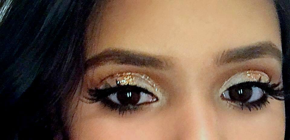 White and Gold Halo Eye Picture